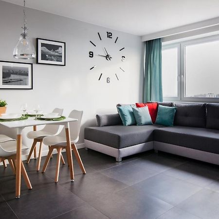 Apartment River Front, Great View From 14Th Floor, Next To Pge Narodowy Stadium, Torwar - By Warsawskyline Apartments Exteriör bild